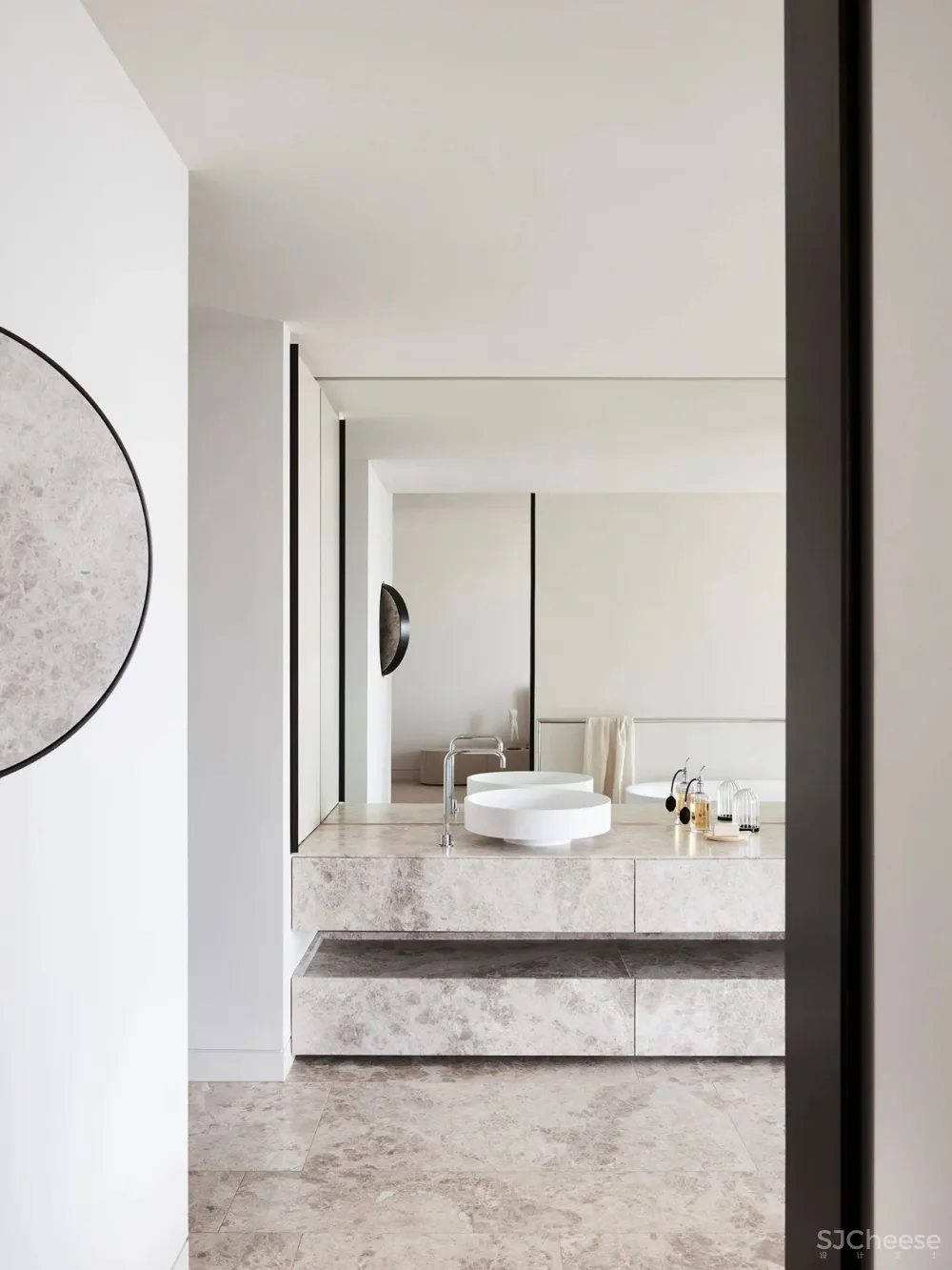 诗意般的旋转空间