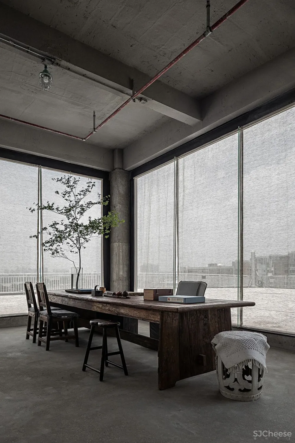 广州伶居侘寂风总部办公，旧得很高级！