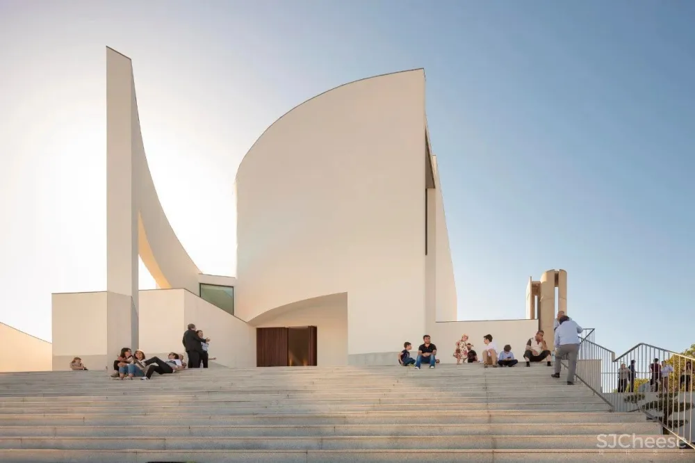 Churches丨灵魂的救赎所