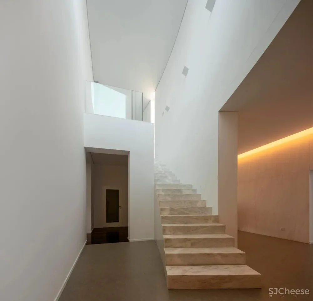 Churches丨灵魂的救赎所