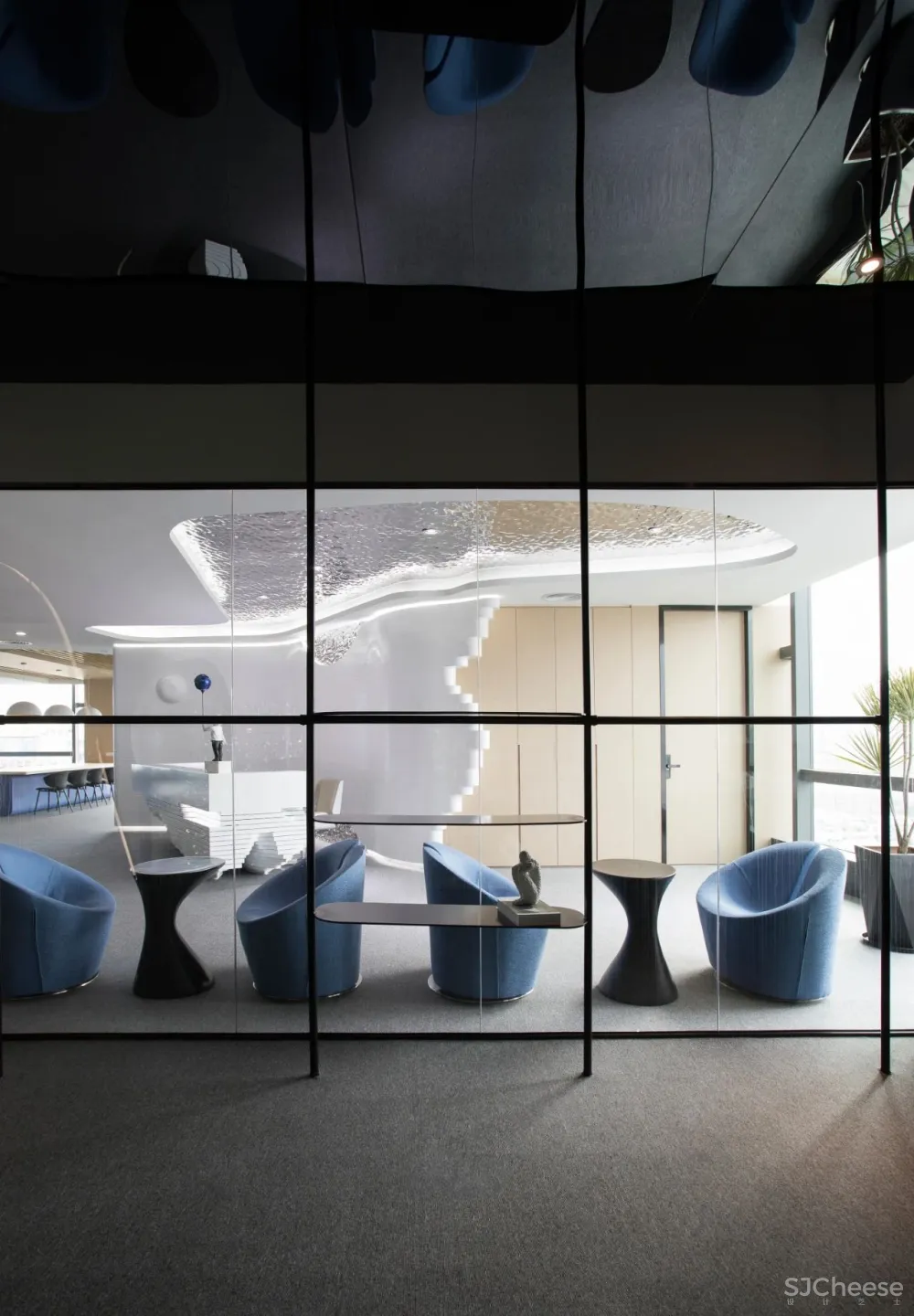 极简 留白,打造轻盈通透的活力空间!