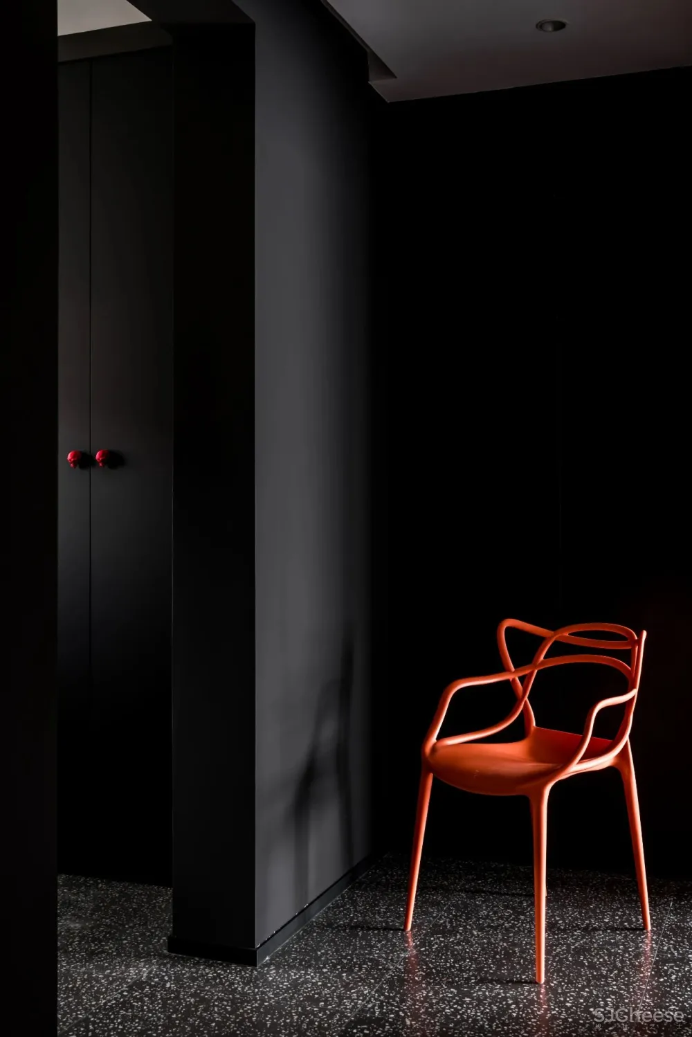 120㎡质感简约私宅,谁说黑色沉闷又压抑?