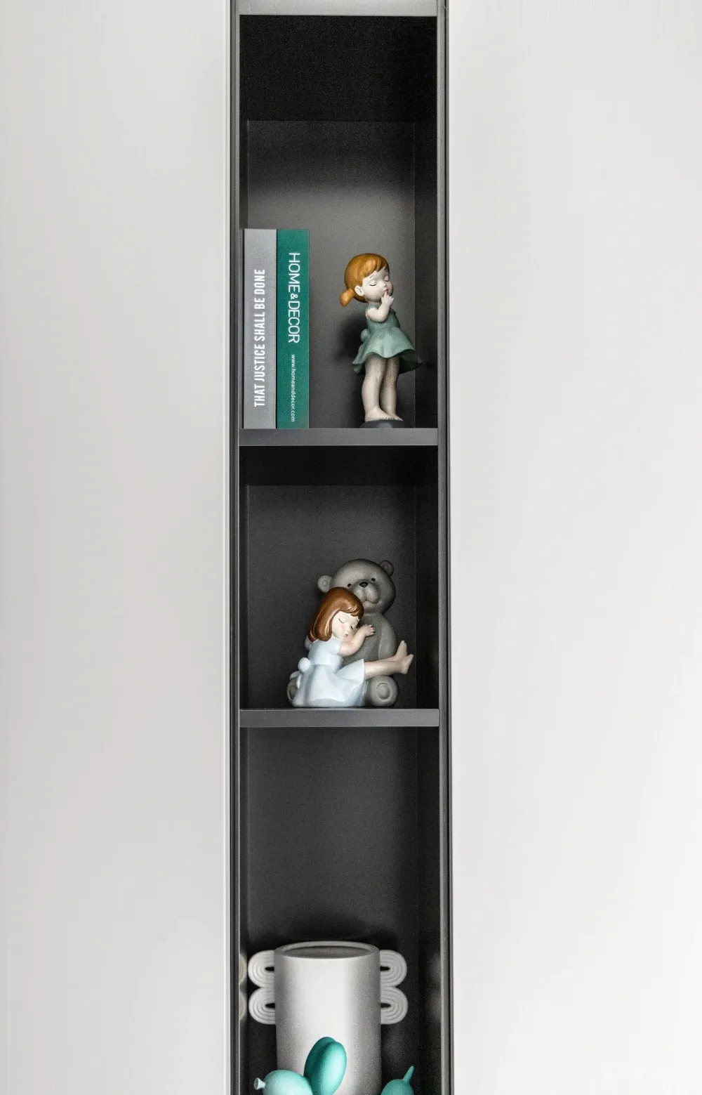 KOYI柯翊:点睛孔雀蓝,演绎现代简约家居轻奢范