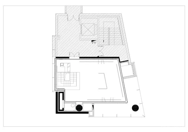 气氛很到位-如何看待当代先锋与本土创新 ！