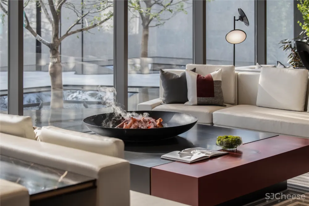 羽果设计新作:老工业城市美学风格的售楼处