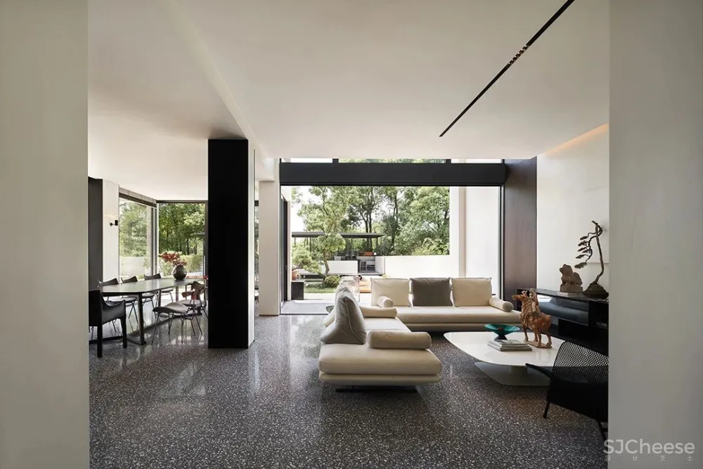 560m² 向心而居大宅，充盈着生活与艺术气息的设计师之家