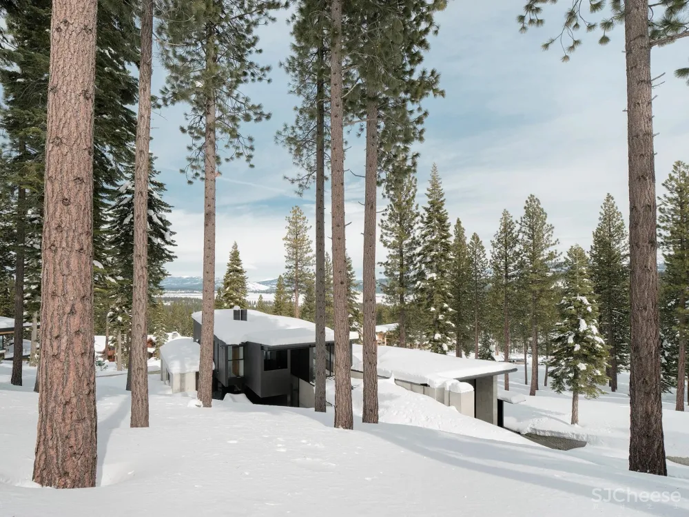 隐匿于山林的住宅 Lookout 滑雪屋 Faulkner Architects