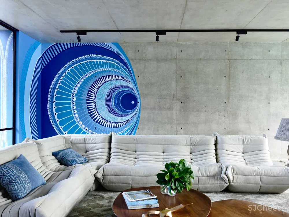 精致而富有细节的极简主义 Mckimm新作