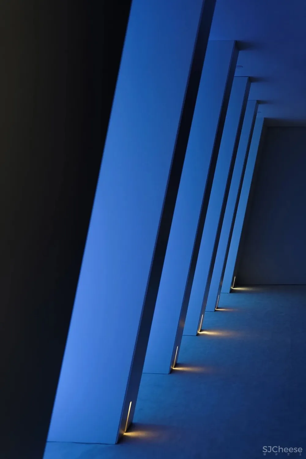 丁 鹏 文 极 简 到 极 致！