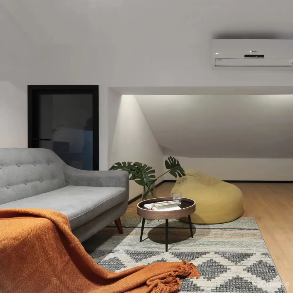 小夫妻买下105㎡奇葩阁楼，砸掉数面墙，“浪费空间”却让幸福暴增！