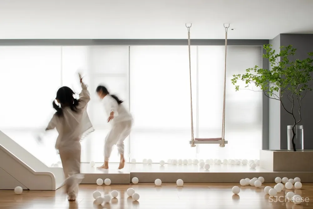 成都两娃之家,溜滑梯、荡秋千,150㎡里好玩、功能、收纳,每样都很强大!