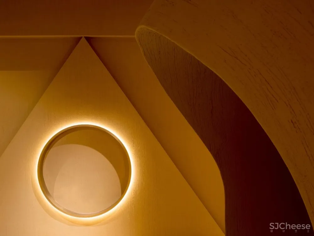 李文强 ：趣味十足的艺术收藏馆，反理性幽默解救城市的无趣！