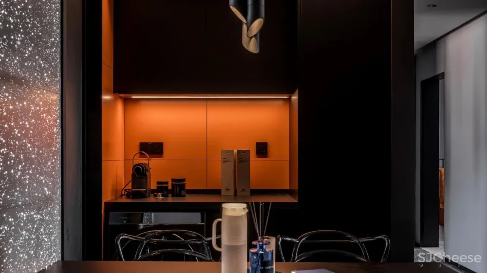 120㎡质感简约私宅,谁说黑色沉闷又压抑?