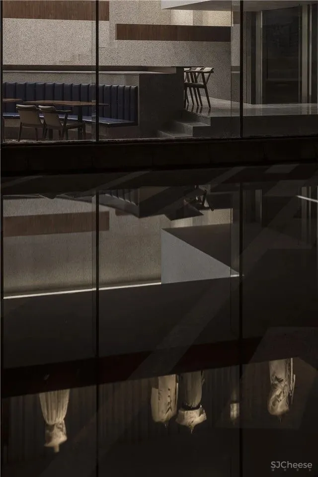 气氛很到位-如何看待当代先锋与本土创新 ！