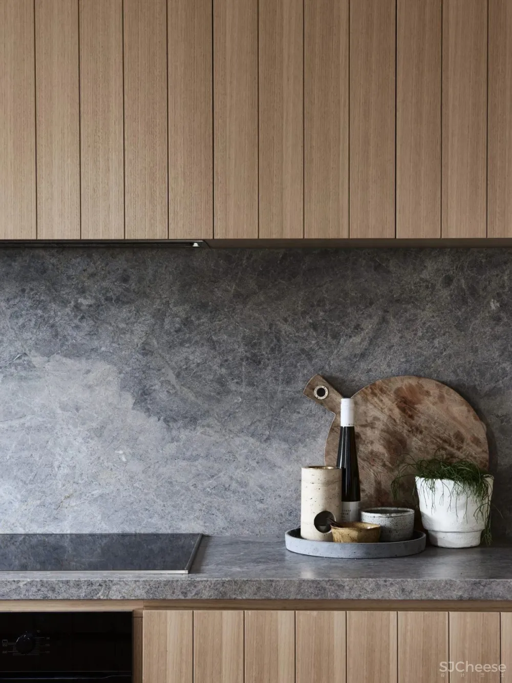 两居室简约住宅，原木家具加上藤编元素太好看了！