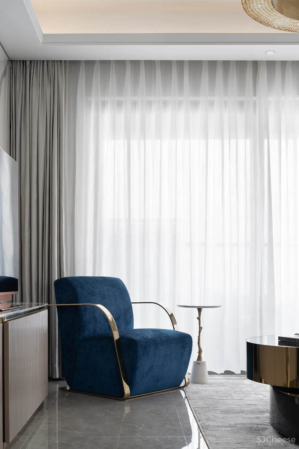 大气精致的155㎡住宅，一抹蓝色唤醒时尚气息！