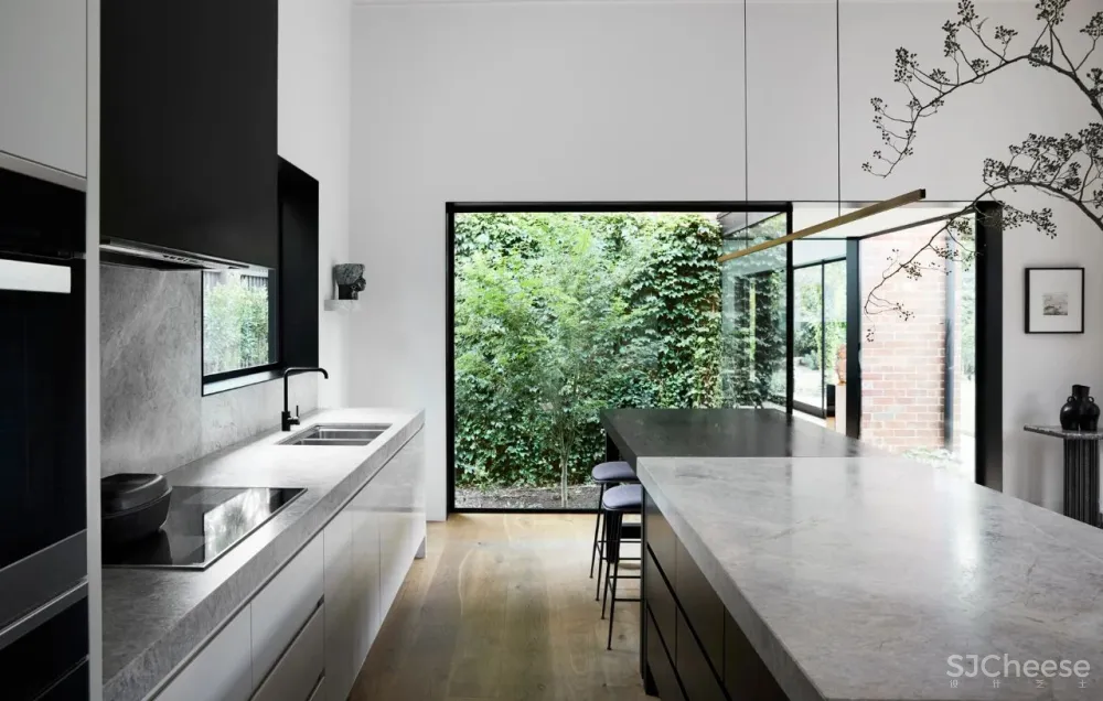 ARMADALE RESIDENCE II BY STUDIO TATE.