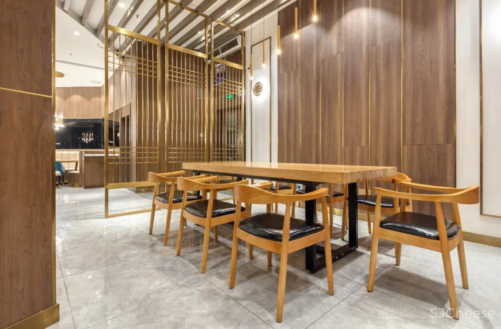 朗生 | 小城故事餐厅