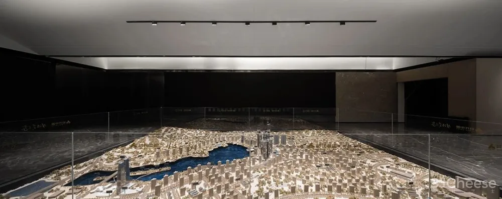 时代 光 静谧 美的内核