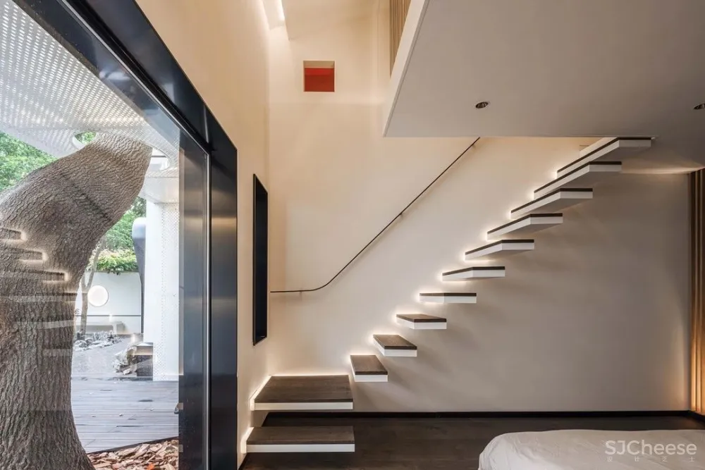 上海 100㎡ 小宅院,花 6 年建成,设计处处有亮点