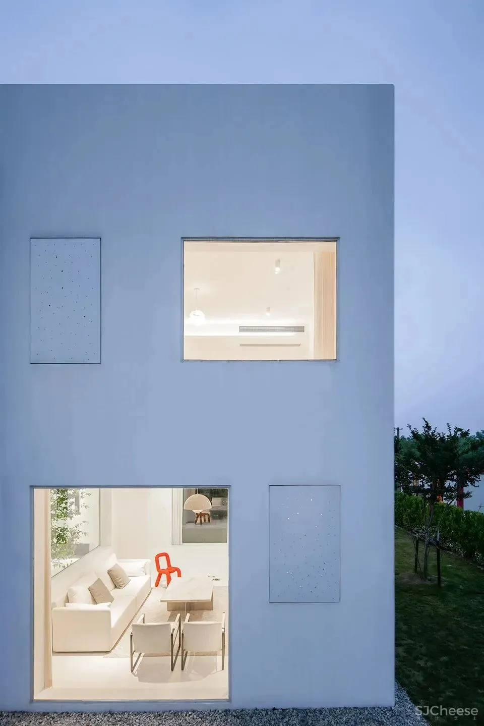 我家有地,为什么要造丑房子?上海夫妻200万造出极简别墅