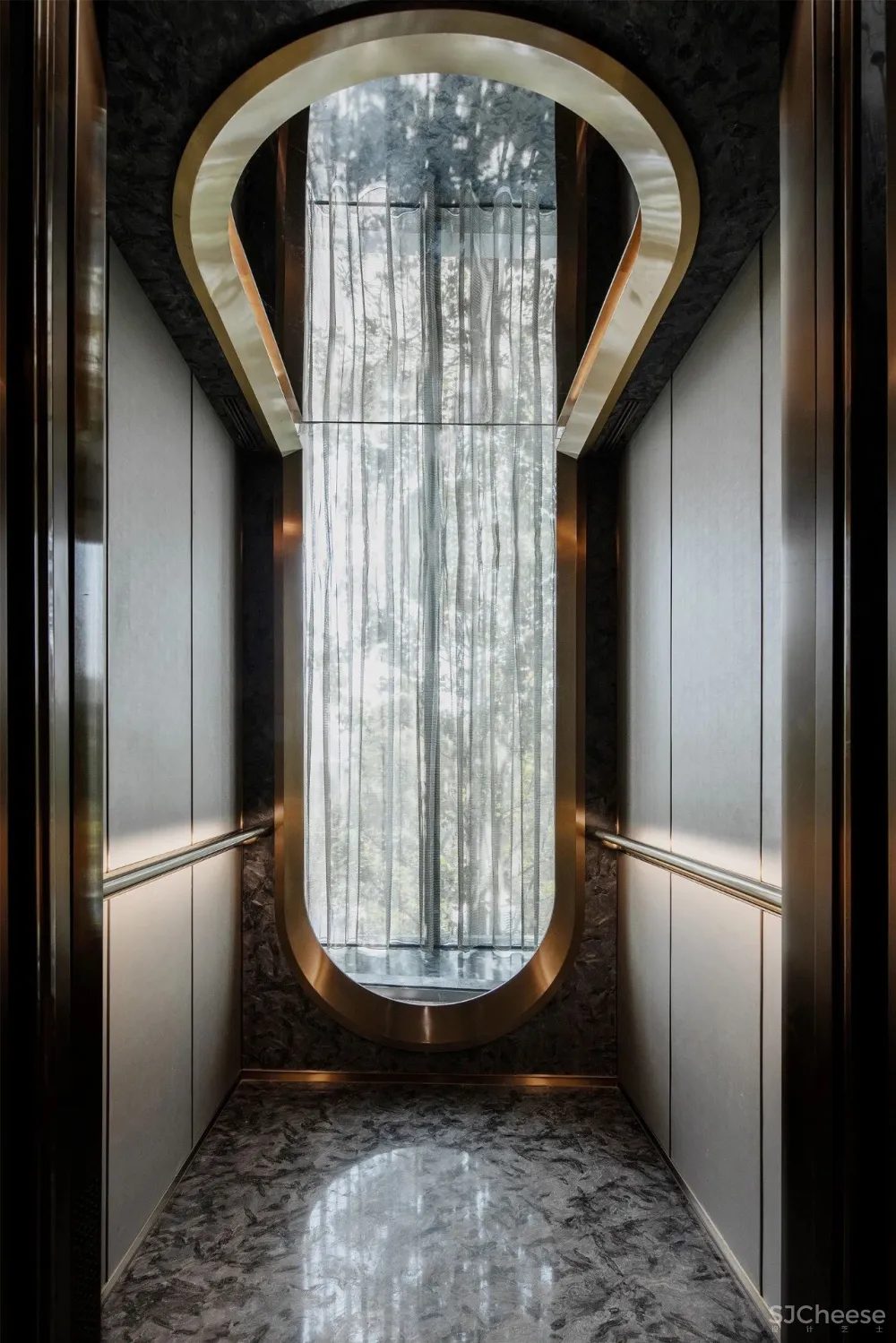 刘姮:移步梦蓝美景,探寻安然意境!