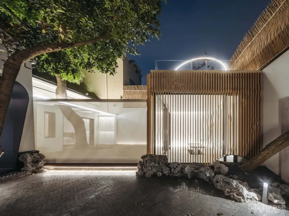 上海 100㎡ 小宅院,花 6 年建成,设计处处有亮点