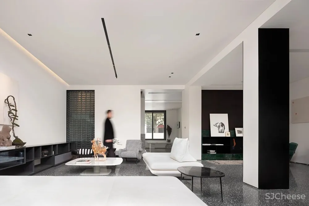 560m² 向心而居大宅，充盈着生活与艺术气息的设计师之家