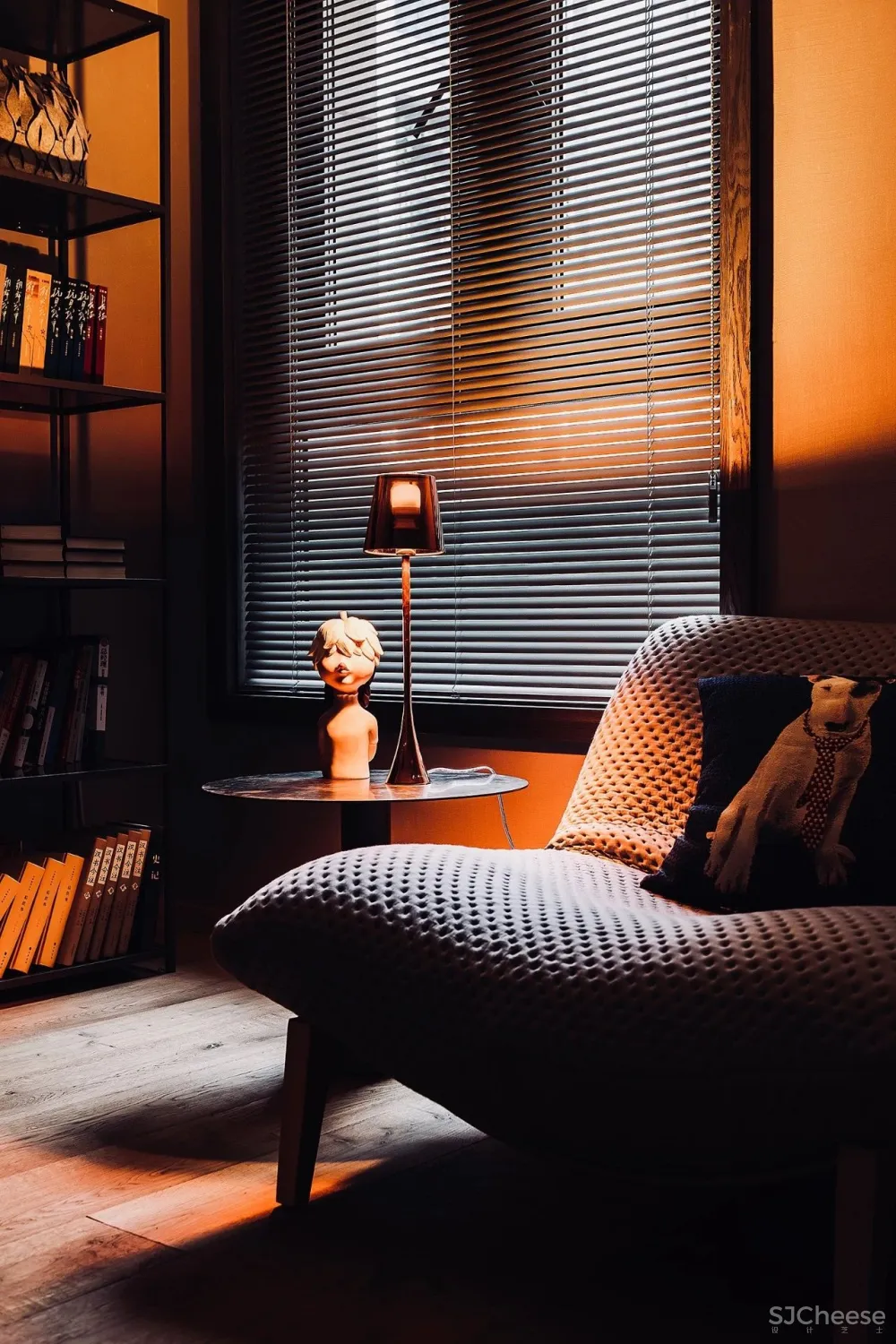 300㎡灰调原木风私宅,简洁质朴惹人爱!