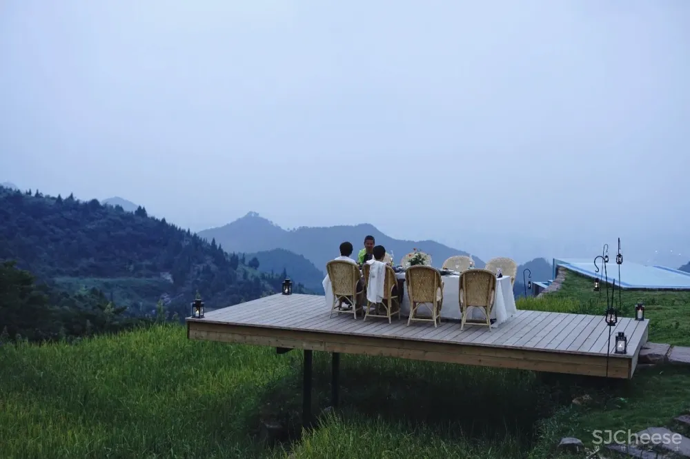 比清迈更清凉的同款田园生活!告别高温,不用防晒没有蚊虫,睡入云端的稻田之上!