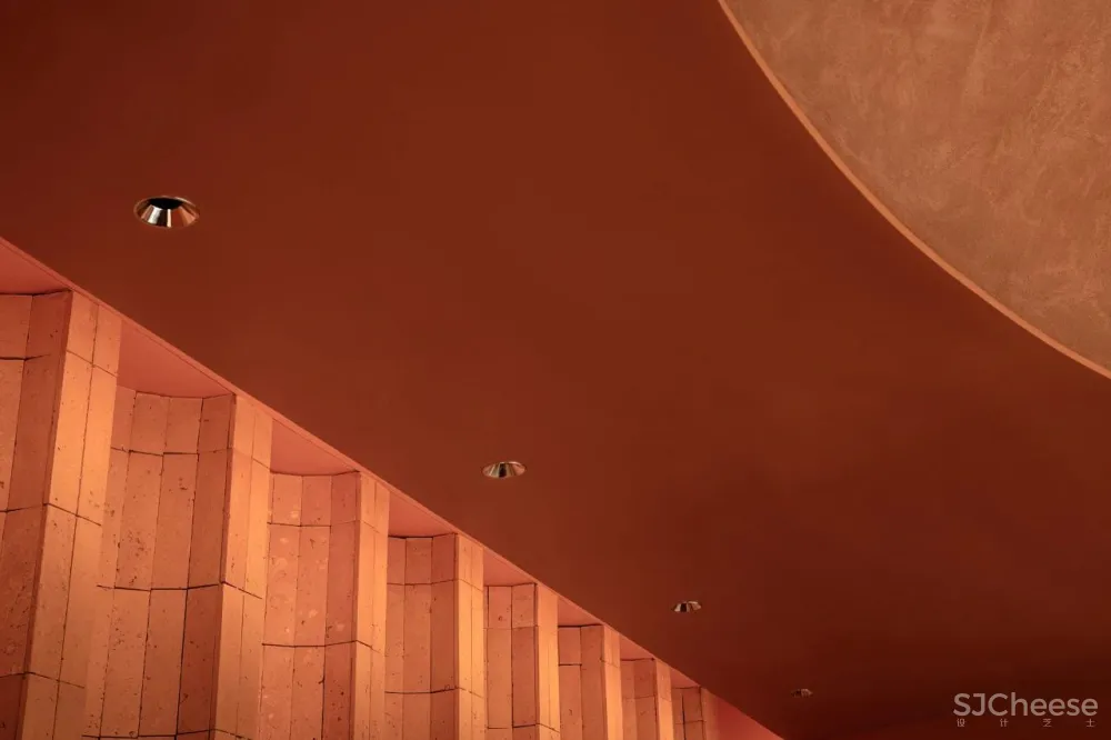 火山石 红砖,47㎡球形空间的暧昧与冲突!