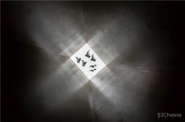 气氛很到位-如何看待当代先锋与本土创新 ！