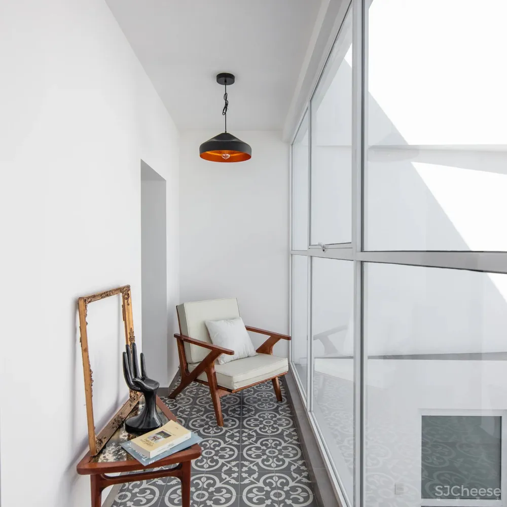 重塑历史建筑下的住宅空间 MM34公寓楼改造 Inca Hernandez