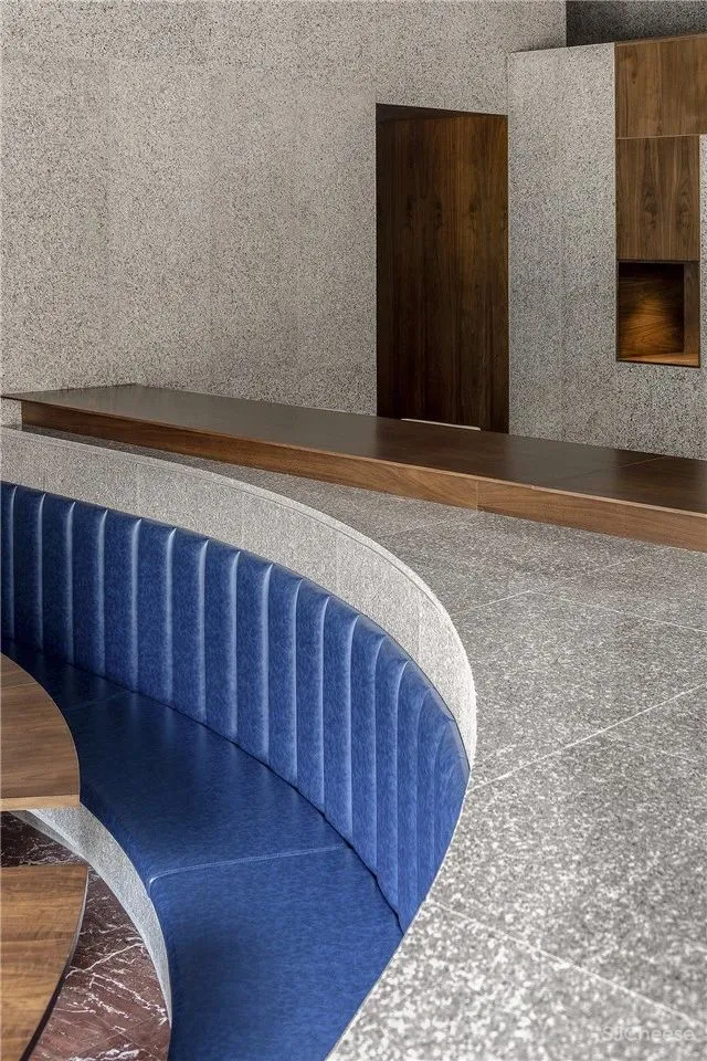 气氛很到位-如何看待当代先锋与本土创新 ！