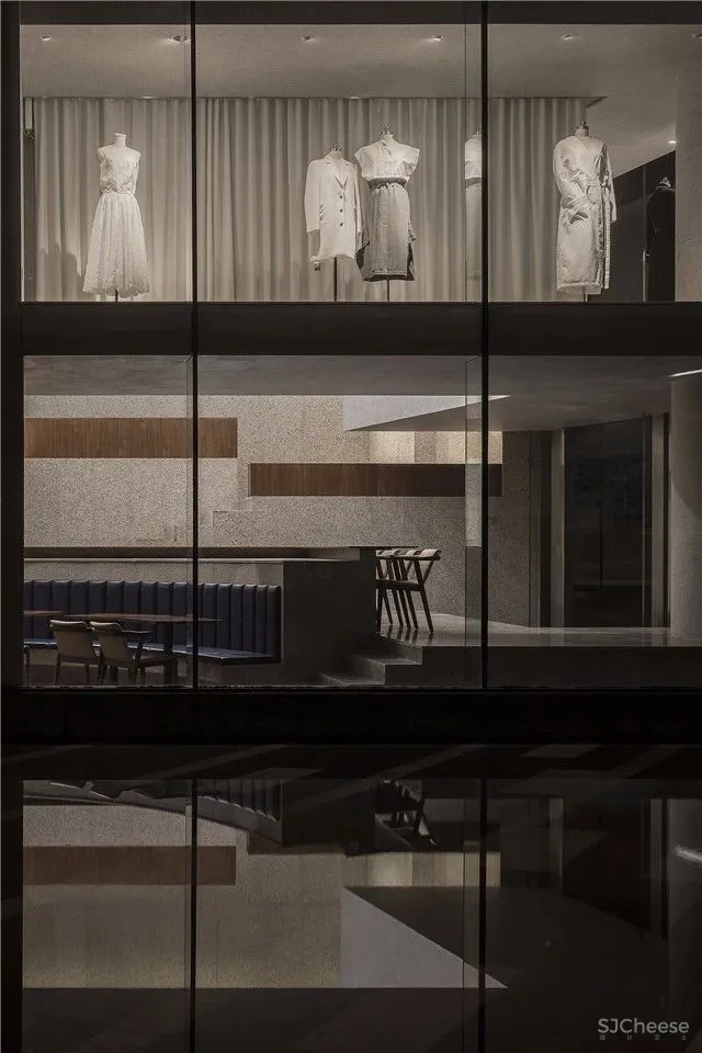 气氛很到位-如何看待当代先锋与本土创新 ！