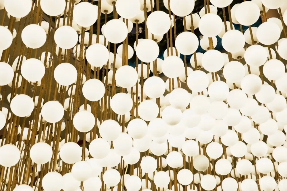 CLV赛拉维×旭辉:旋转的梦幻空间,唤回童心世界!