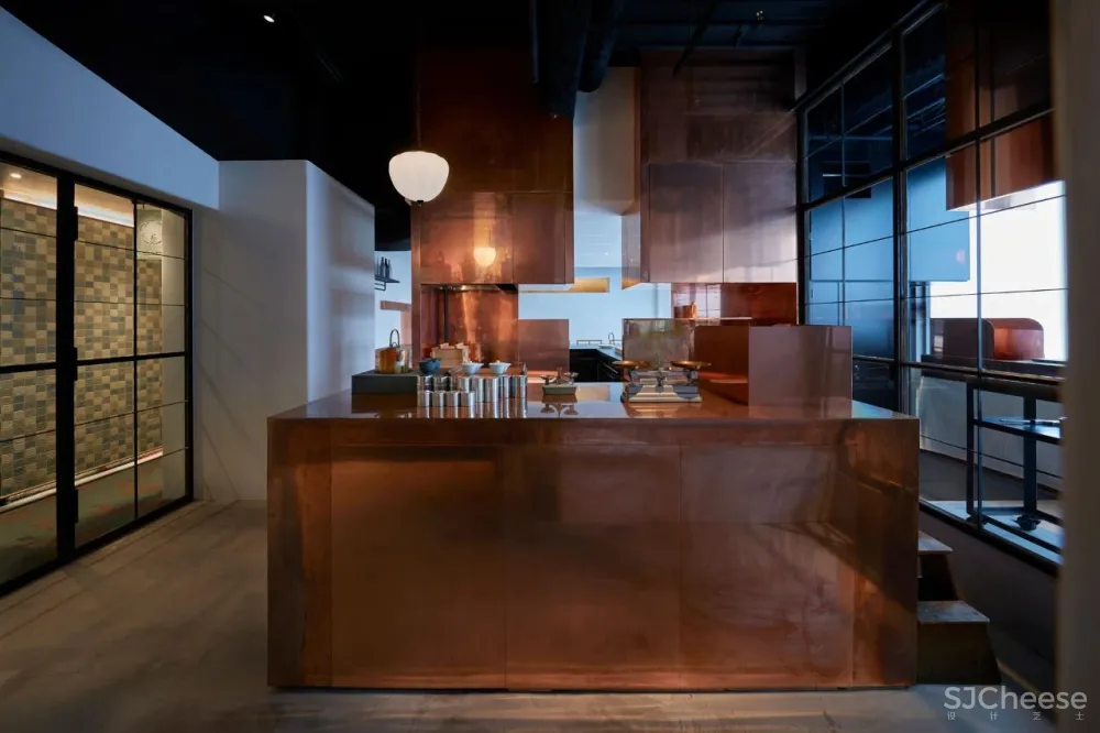 绪方慎一郎 将美食、文化、手工艺、设计 大融合的东方美学大师