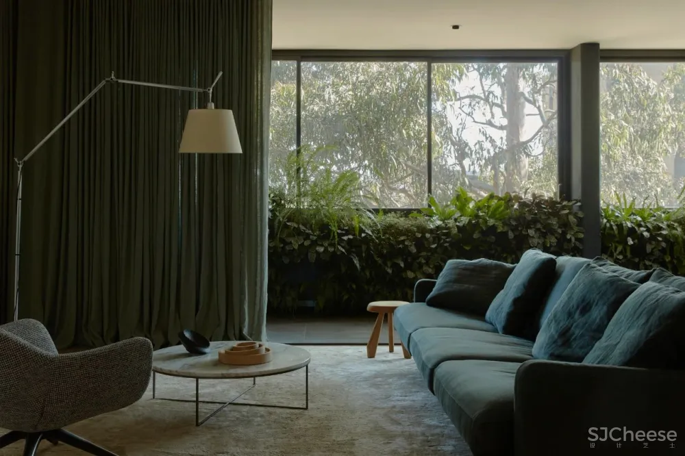 把喜欢的风景“搬”回家,这个全绿色空间,诠释了爱是不会消失的