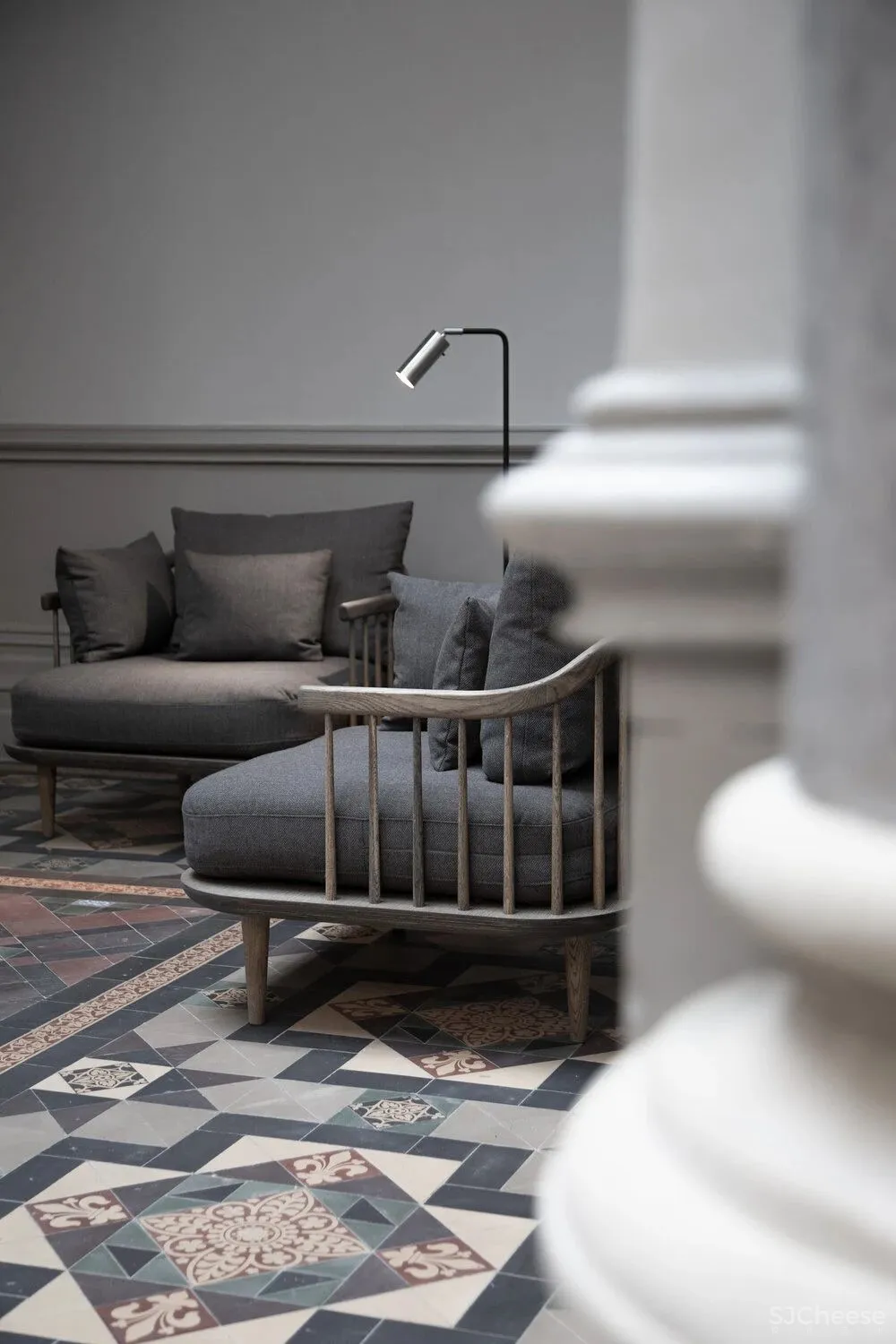 Youth Studio｜Stone Cross ：a Manor House Built in 1878 Modernized