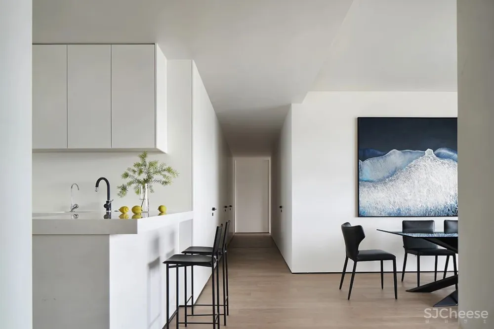 240m² 极简大平层,兼顾自由与温暖的家