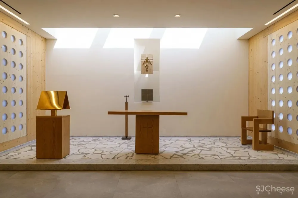 Churches丨灵魂的救赎所