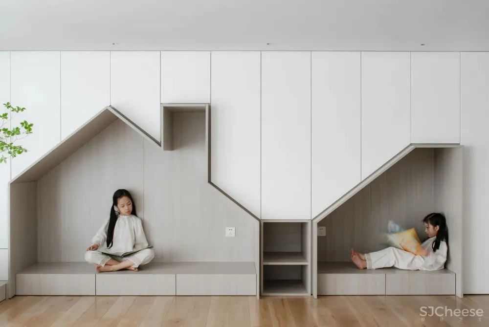 成都两娃之家,溜滑梯、荡秋千,150㎡里好玩、功能、收纳,每样都很强大!