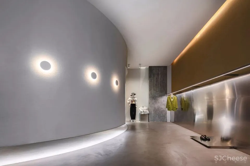 SOWHAT女装品牌集合店成都