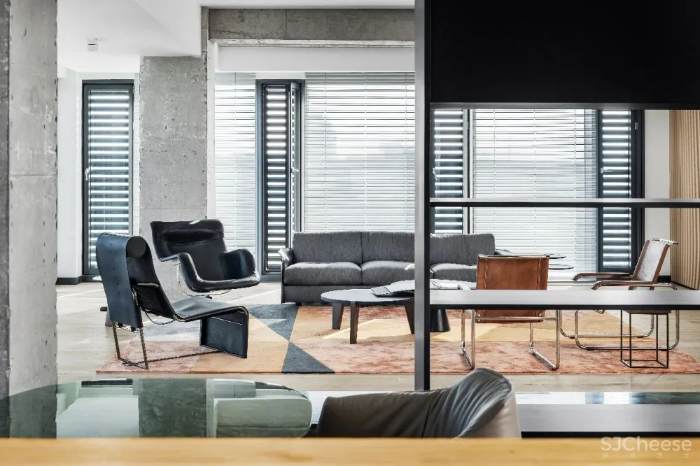 佳作 万境设计 × 凌笛OFFICE:极简办公空间的场所精神