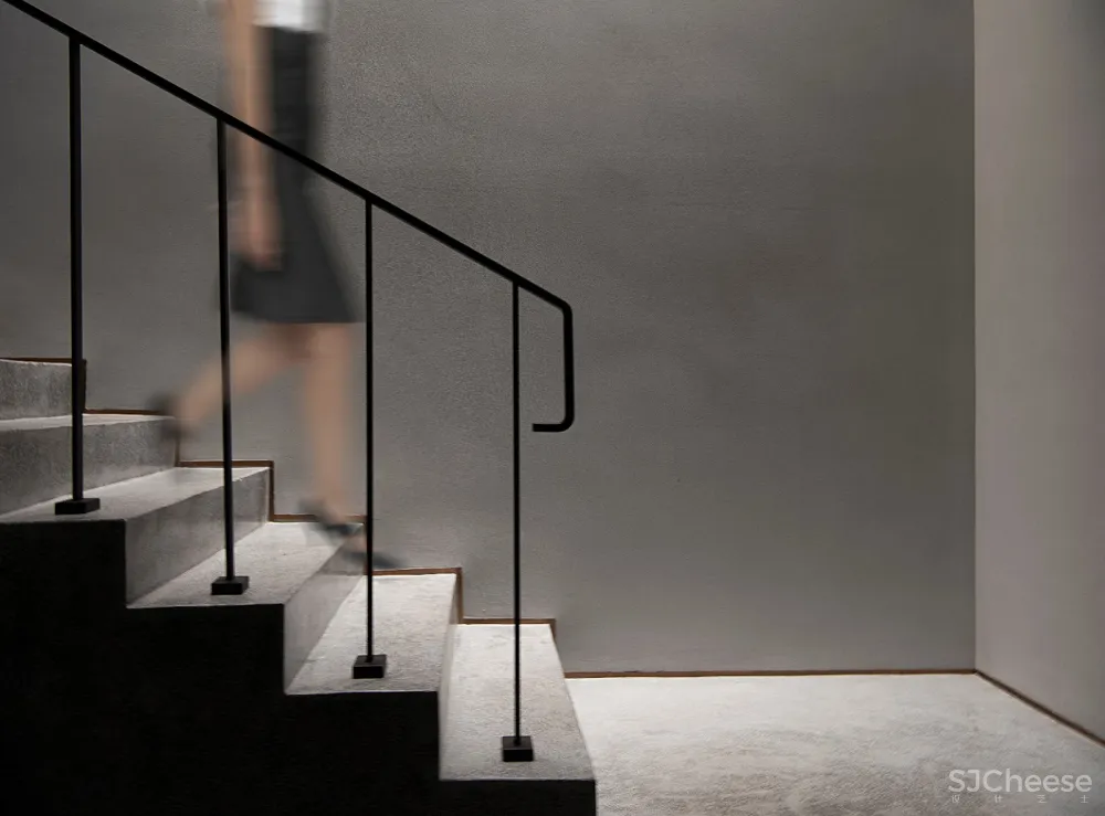 创本设计｜在“极简”中体验“舍得” [纳维广告办公总部]