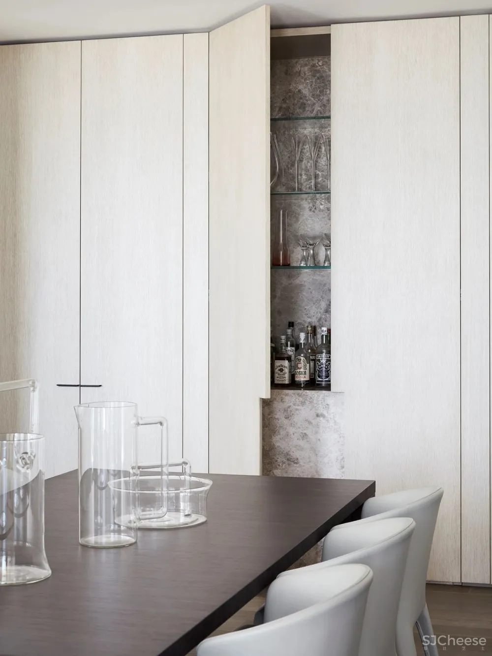 诗意般的旋转空间