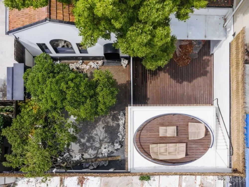 上海 100㎡ 小宅院,花 6 年建成,设计处处有亮点