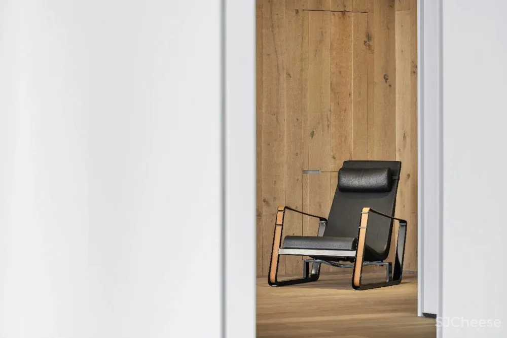 佳作 万境设计 × 凌笛OFFICE:极简办公空间的场所精神