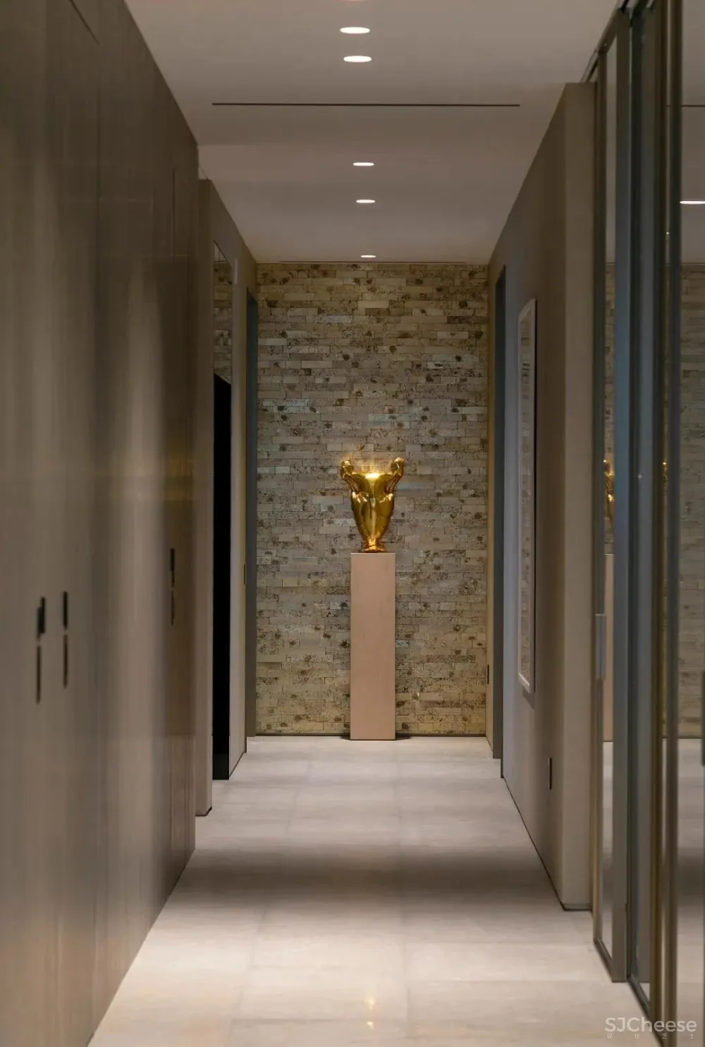 比北上广还便宜!140亿打造的大平层公寓楼,750㎡一套仅卖1800万起?