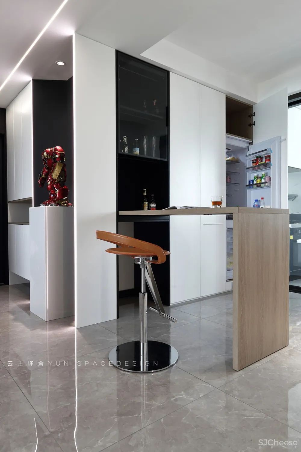 沉醉于漫画的小哥の宅